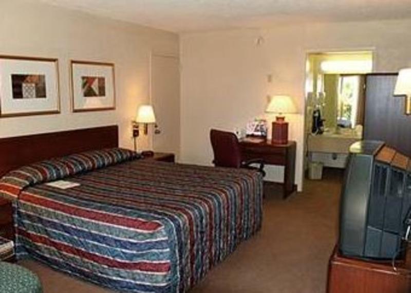 Quality Inn Market Center Далас Екстериор снимка
